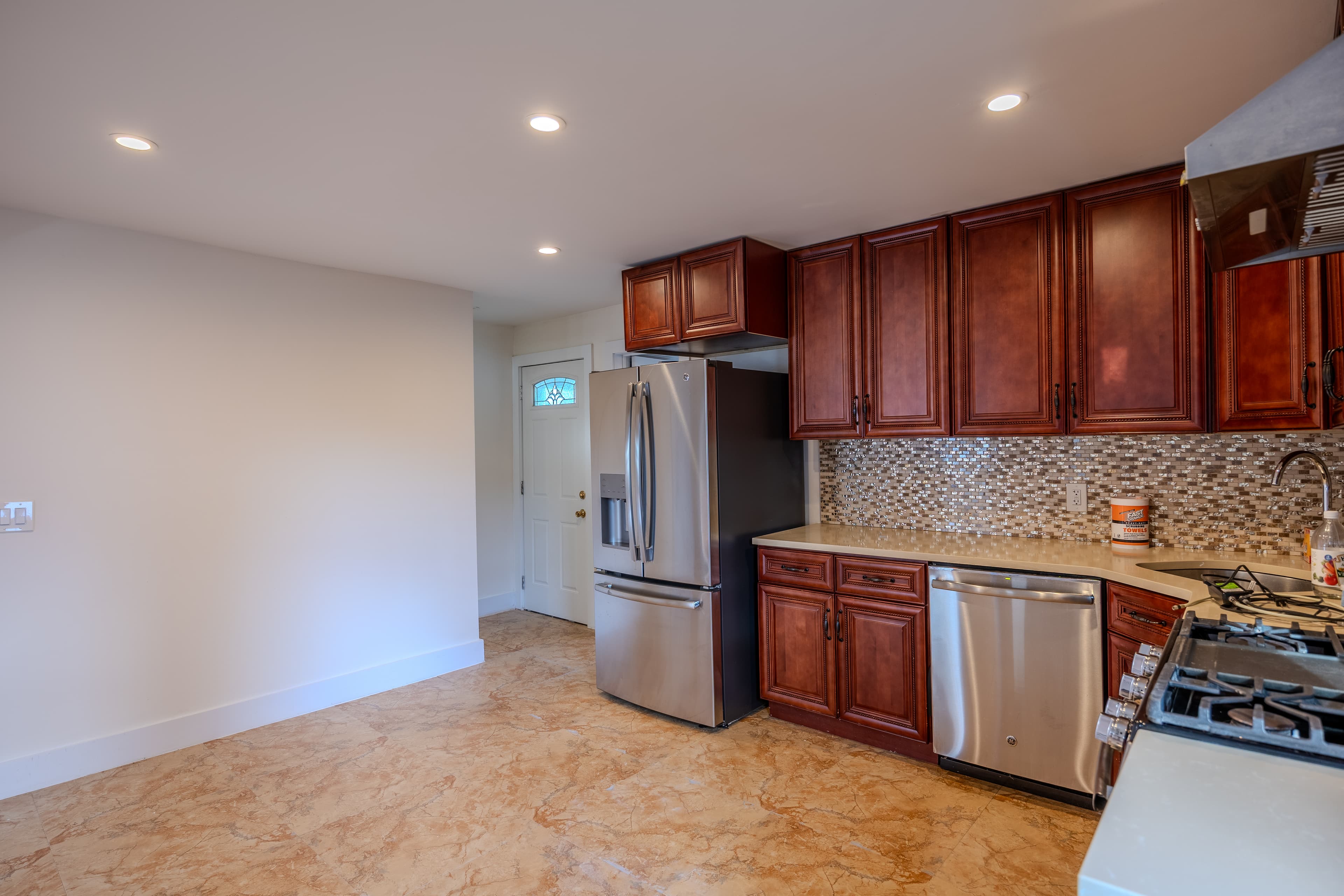 Featured listing 3